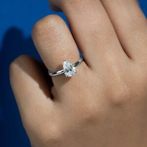 0.80ct Moissanite Diamond Ring
